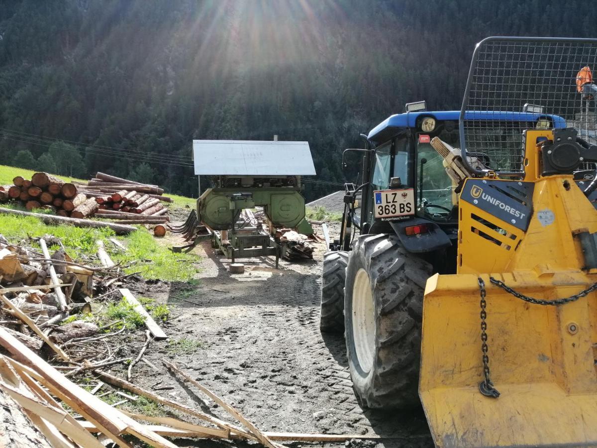 Ferienwohnungen Niederarnigerhof Familie Bauernfeind Kals-am Großglockner Eksteriør billede
