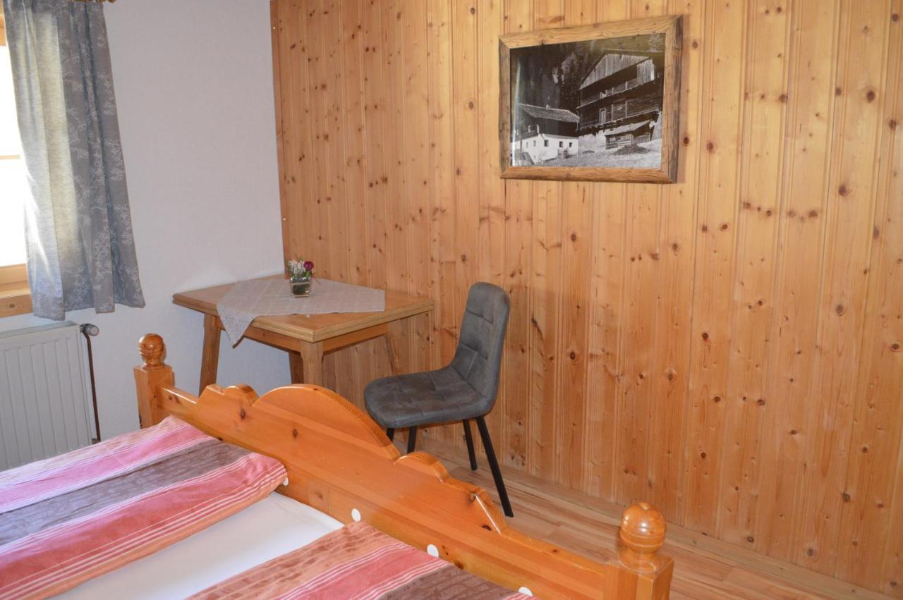 Ferienwohnungen Niederarnigerhof Familie Bauernfeind Kals-am Großglockner Eksteriør billede