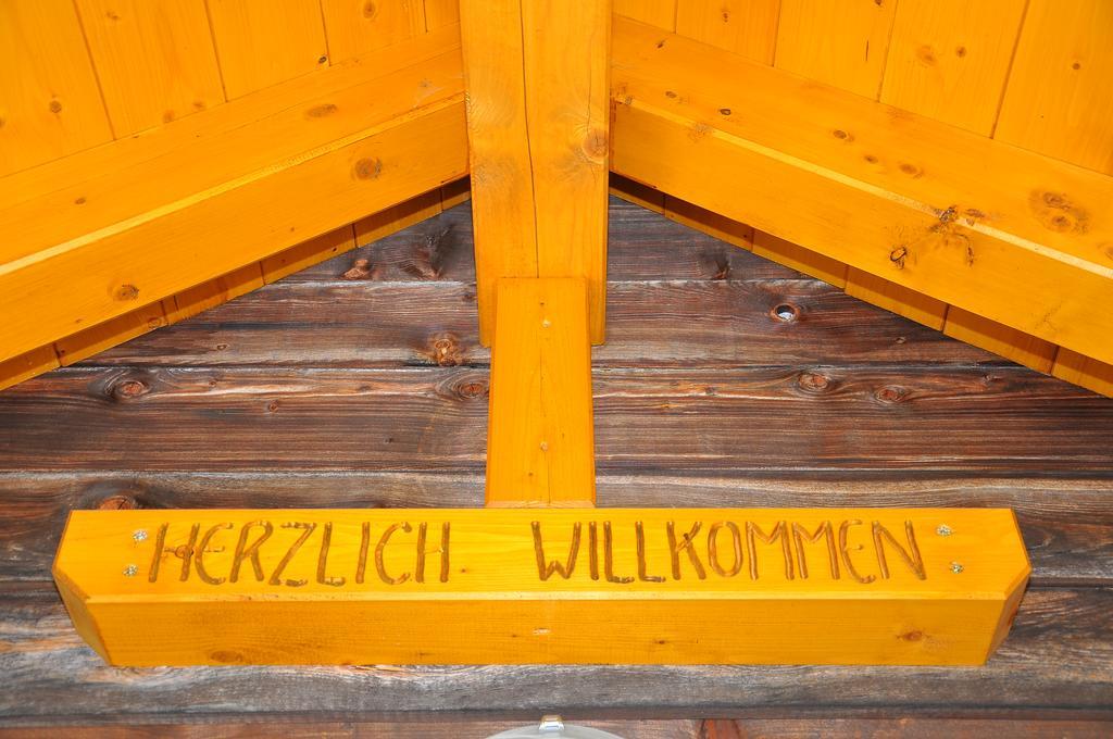 Ferienwohnungen Niederarnigerhof Familie Bauernfeind Kals-am Großglockner Eksteriør billede